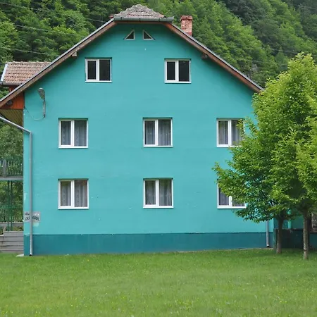 Casa *